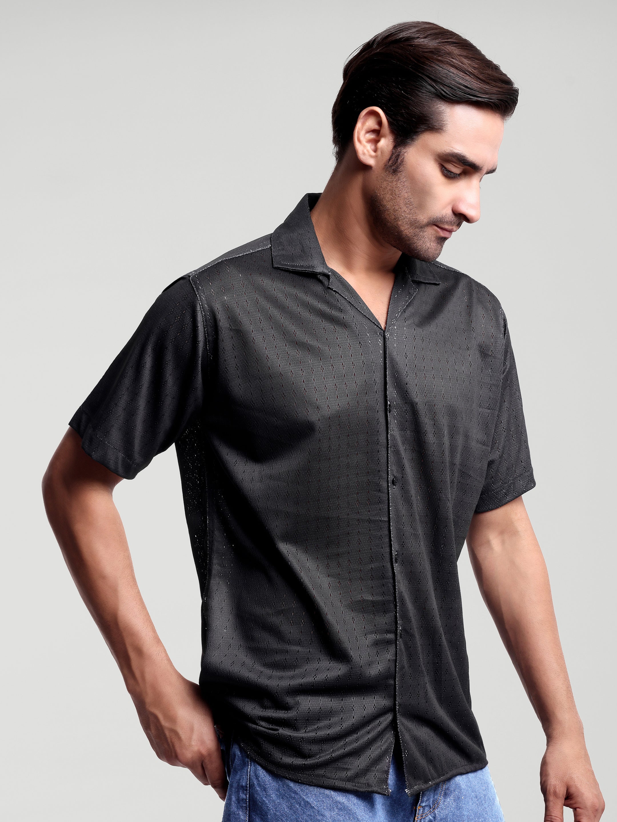 Luxurit Men's Black Textured Short Sleeve Shirt