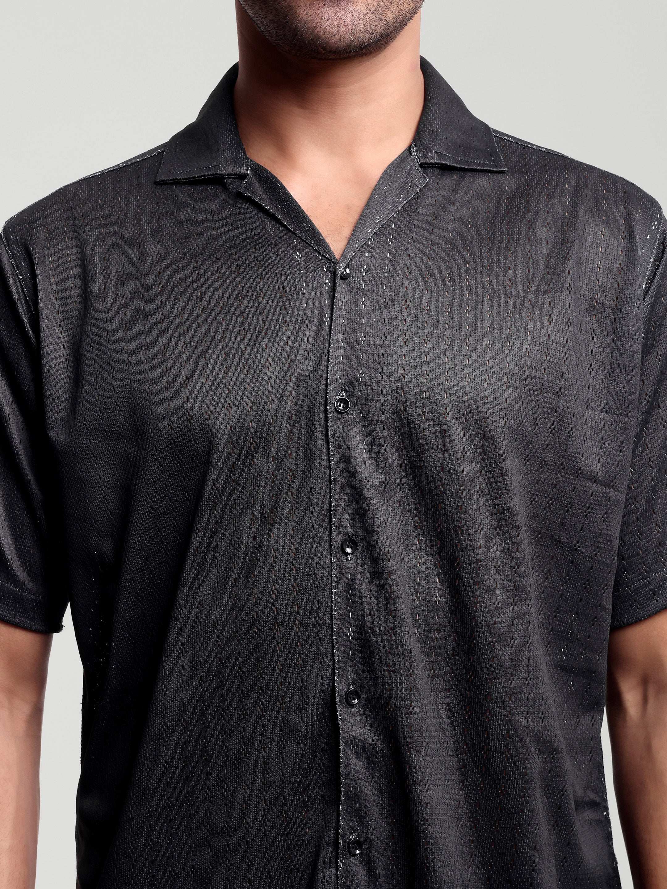 Luxurit Men's Black Textured Short Sleeve Shirt